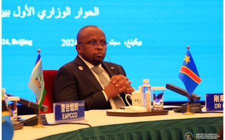 La RDC suspend sa signature au mémorandum de coopération policière avec la Chine, dénonçant l’inaction de l’EAC face à l’agression rwandaise