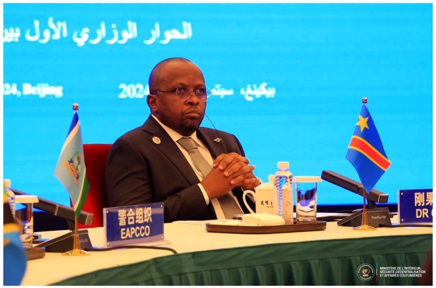 La RDC suspend sa signature au mémorandum de coopération policière avec la Chine, dénonçant l’inaction de l’EAC face à l’agression rwandaise