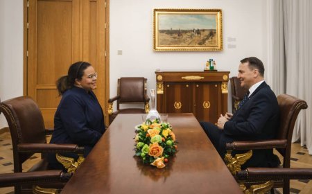 Renforcement des relations bilatérales entre la RDC et la Pologne : une rencontre historique à Varsovie