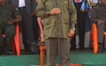 Félix Tshisekedi aux bâtisseurs à Kanyama Kasese : « L'État congolais ne vous oubliera jamais ! »