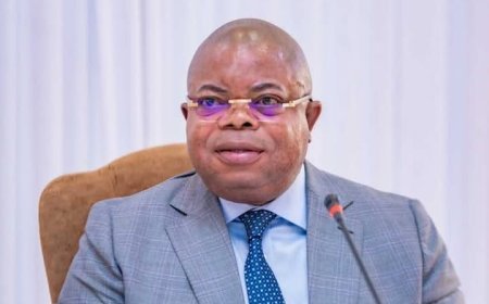 RDC : le DG, Barnabé Muakadi inaugure les premières allocations complémentaires de fin de carrière à la DGI