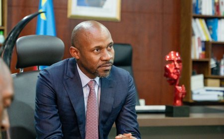 Patrick Muyaya invité au Forum Europe-Afrique de la Jeunesse : un pont entre deux continents