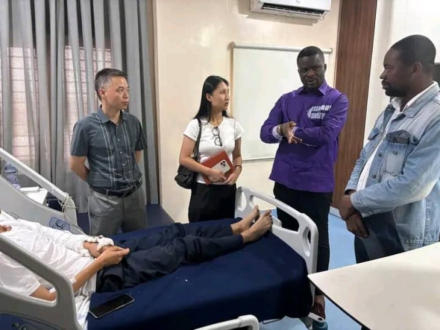 RDC : Visite de solidarité de l'APCSC à un Ingénieur Chinois Blessé à Mwene-Ditu