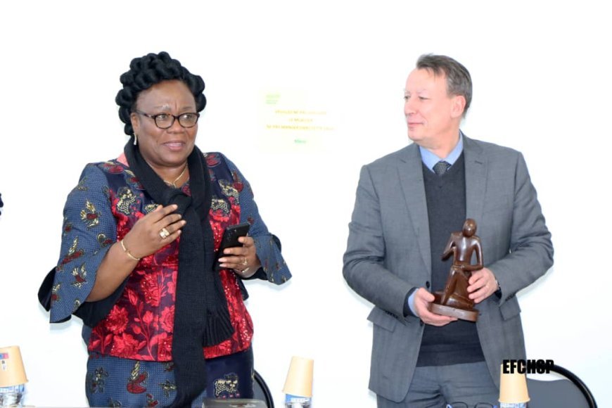 Enseignement supérieur : la ministre Marie-Thérèse Sombo s’active pour des partenariats renforcés avec la France