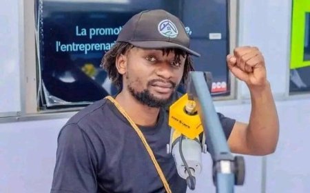 Le chanteur engagé Delphin Katembo, alias Idengo, a été tué par balle ce jeudi 13 février 2025 à Goma. Connu pour ses chansons critiques et révolutionnaires, il s’était fait une place parmi les artistes dénonçant l’inaction des autorités face à l’insécurité dans l’est de la République démocratique du Congo.
