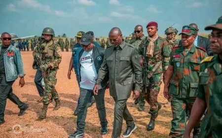 Kasaï : Enrôlement massif des jeunes dans les FARDC - Le Vice-premier Ministre et Ministre de la Défense félicite le Gouverneur Crispin Mukendi Bukasa