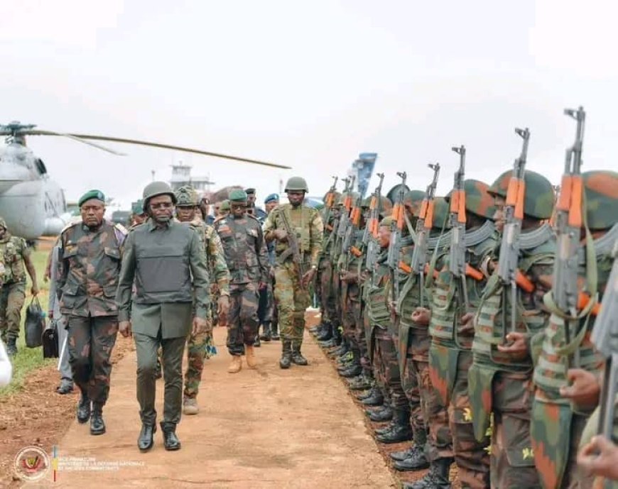 À Beni, Guy Kabombo réconforte le moral des troupes