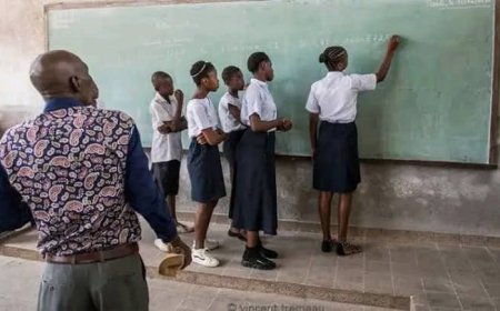 l'UNICEF et  de L'UNESCO financent à 65,8 millions USD la réforme de  l’enseignement de base en #RDC