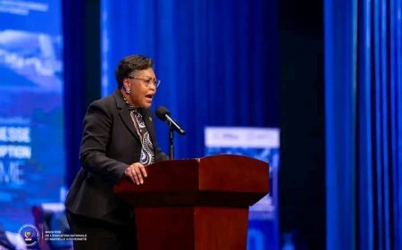 Lancement de la campagne nationale de lutte contre la corruption à Kinshasa : Judith Suminwa appelle la jeunesse à s'approprier le combat