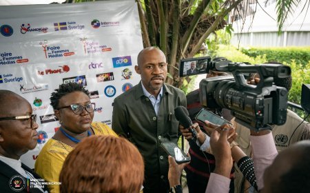 RDC: Patrick Muyaya salue l'apport des femmes des médias à l'occasion de leur foire annuelle