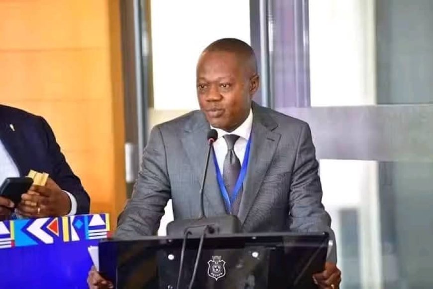 Élections à la FECOFA : La neutralité de Michy Enyeka, président de la commission électorale, remise en question