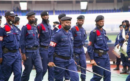 Réorganisation de la police nationale : Israël Kantu succède à Blaise Kilimbalimba à Kinshasa