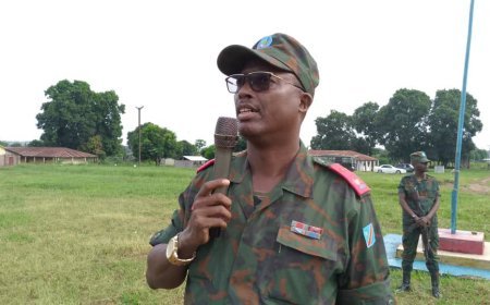 Kikwit : Le Général-Major Padiri Muhizi Jonas serre les rangs face à la menace croissante