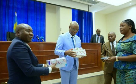 RDC : Le Laboratoire PHATKIN remet officiellement des médicaments antituberculeux locaux au Ministère de la Santé