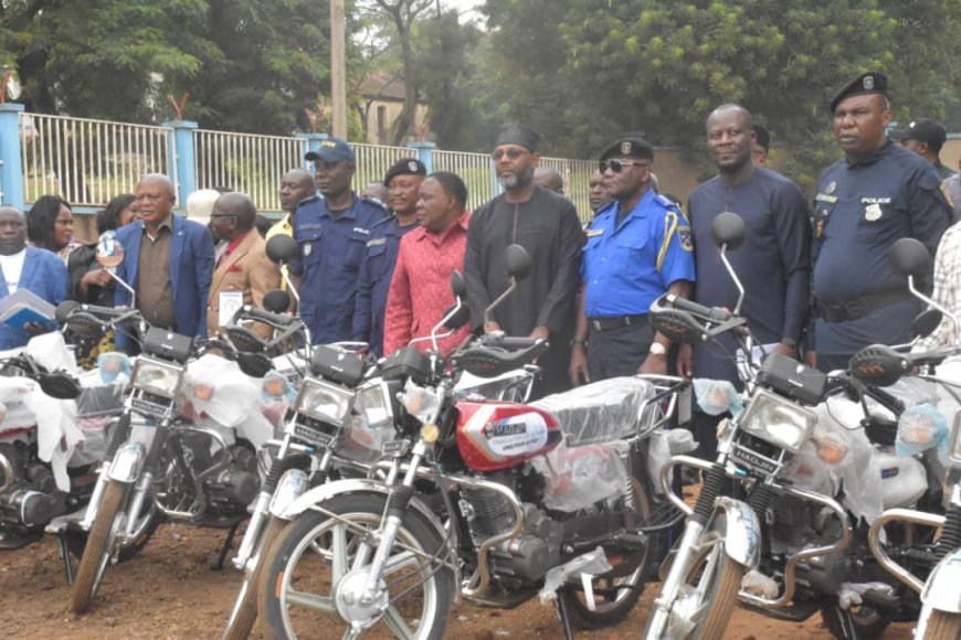 Beni : La MONUSCO dote 32 motos aux chefs de quartiers pour renforcer la sécurité locale
