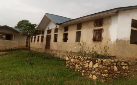 Ituri – PK 51 : Le centre de santé JUHUDI abandonné malgré son inscription dans le projet 145 territoires