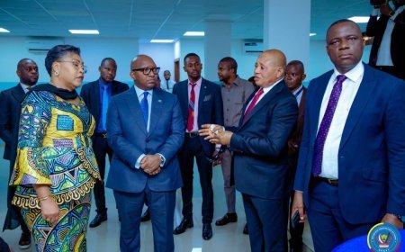 RDC : Sama Lukonde et Suminwa inaugurent le bâtiment des archives du gouvernement