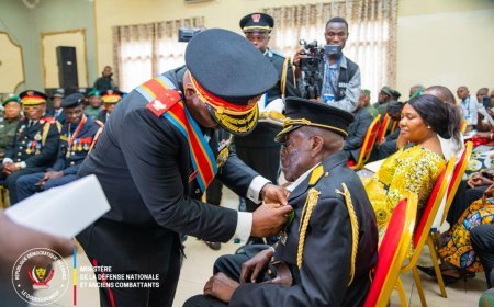 RDC : Hommages nationaux au Sergent Mukoko Ndotoni, le VPM de la Défense salue la mémoire du vétéran de 104 ans