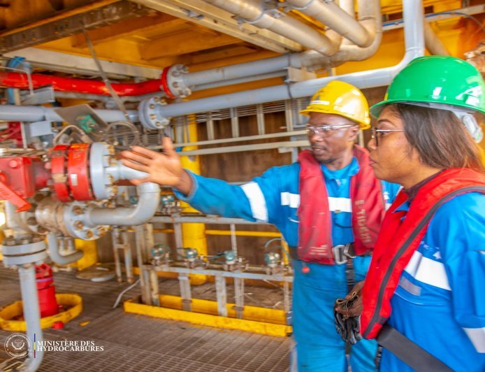 Kongo Central : La Ministre Acacia Bandubola Mbongo visite PERENCO à Muanda