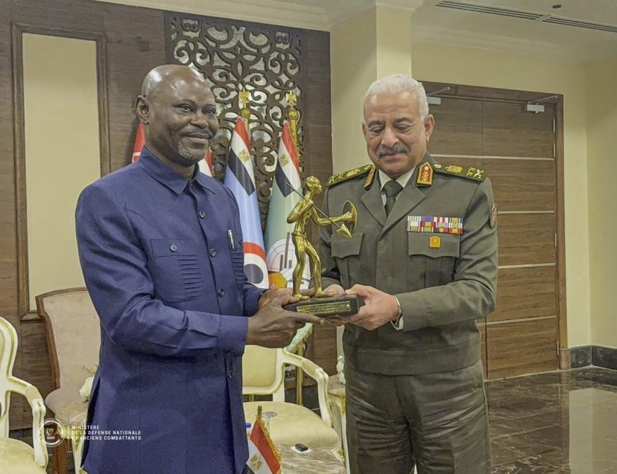 Égypte : Guy Kabombo renforce son ambition militaire à l'EDEX 2025 au Caire
