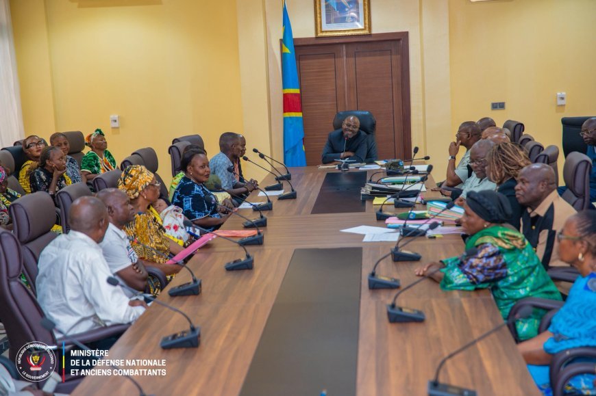 Extirpation des noms des agents à la Défense sur les listings de paie: Guy Kabombo ordonne l'examen de chaque cas