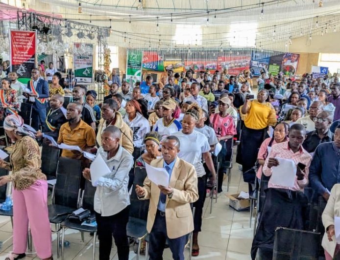 Beni : Une conférence pour orienter les jeunes sur la gestion des relations amoureuses
