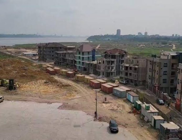 Kinshasa : Offensive gouvernementale contre les constructions anarchiques sur la baie de Ngaliema