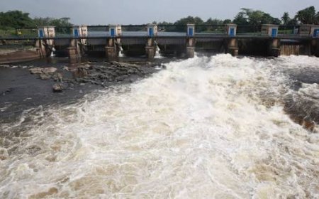 Kikwit  : Félix Tshisekedi allume enfin les lumières du barrage de Kakobola