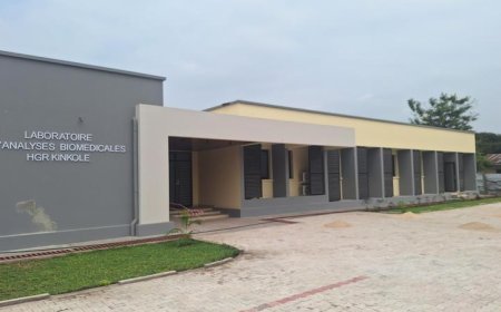 Scandale à Kinkole : Une accouchée violentée par un médecin, la nation indignée