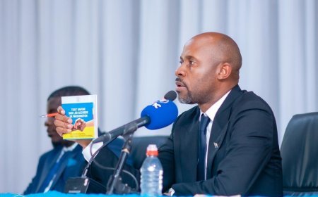 Kwilu : Patrick Muyaya mobilise la jeunesse de Kikwit autour des Accords de Washington