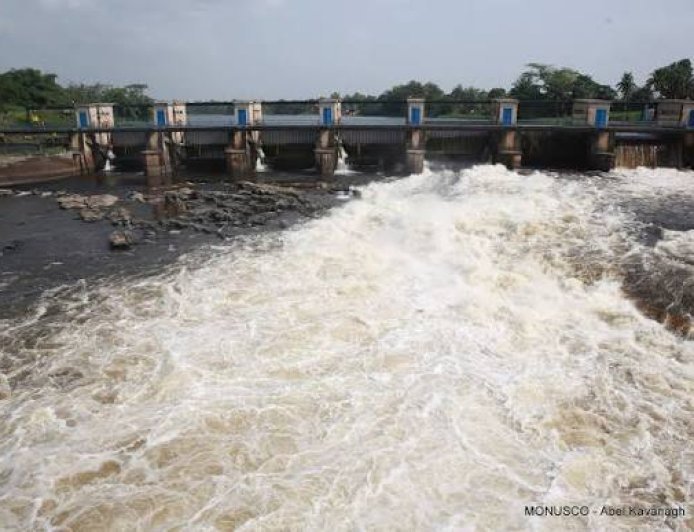 Kikwit  : Félix Tshisekedi allume enfin les lumières du barrage de Kakobola