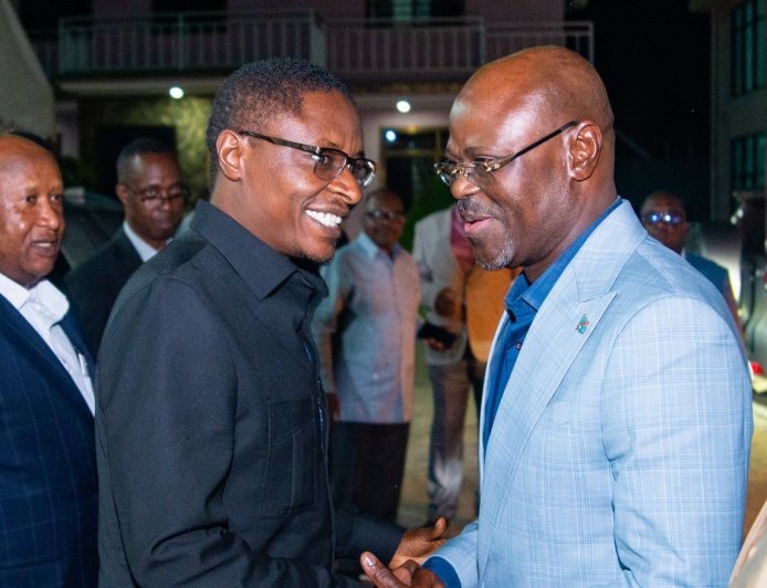 Coopération militaire : Guy Kabombo Muadiamvita à Dodoma pour sécuriser les frontières lacustres