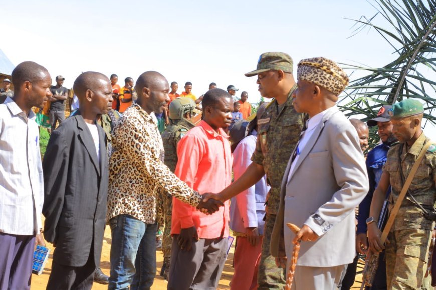 Irumu : Le Colonel Siro Nsimba en mission de paix et de cohésion chez les Banyali-Tchabi