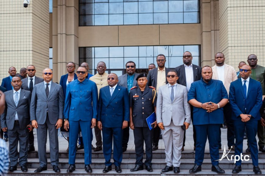 Relance du centre d’appel d’urgence de la Police à Kinshasa : Le VMP de  l’Intérieur, le ministre des postes et télécommunications, et l’ARPTC aident à la modernisation de la sécurité publique