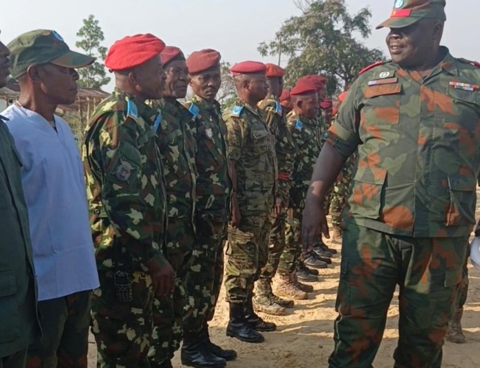 Kwamouth : Le général Moyo réorganise ses troupes pour le front face aux Mobondo