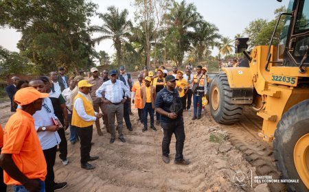 Lodja : Daniel Mukoko Samba en tournée pour relancer infrastructures et économie