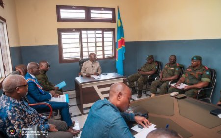 Kongo Central : Guy Kabombo préside un briefing sécuritaire à Lukula