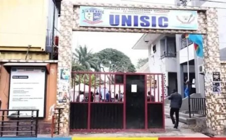 Si le ridicule avait des balles, Bayedila et sa troupe seraient déjà des fantômes errant dans les couloirs de l’IFASIC (Tribune)
