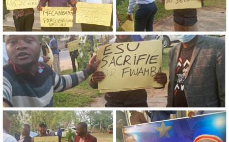 RDC/ESURSI : Marche de colère, les syndicats exigent la démission de la ministre Sombo