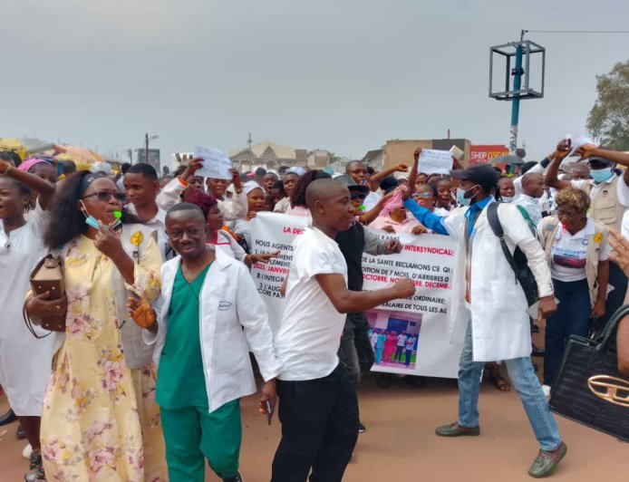 Santé publique au Kasaï : les agents alertent sur une crise salariale et ses conséquences face à Ebola