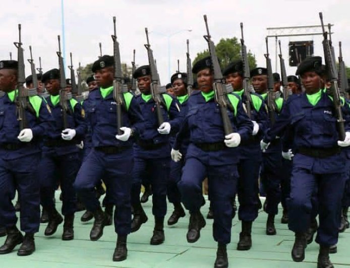 RDC : 157 886 dossiers passés au crible , le gouvernement veut mettre fin aux «policiers fantômes»