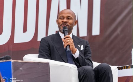 RDC–USA : Patrick Muyaya appelle les étudiants congolais à saisir les opportunités professionnelles de demain