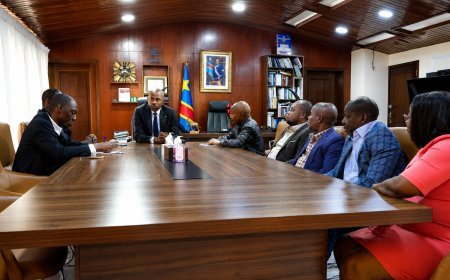 ​Médias en RDC : L’ANECO plaide auprès du ministre Muyaya pour l’aboutissement de la chaîne graphique nationale