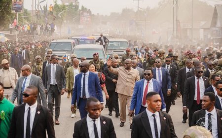 Kasaï-Oriental : sous le signe de l'espoir spirituel, Félix Tshisekedi consacre la nouvelle paroisse de Mbuji-Mayi avant de visiter les chantiers provinciaux