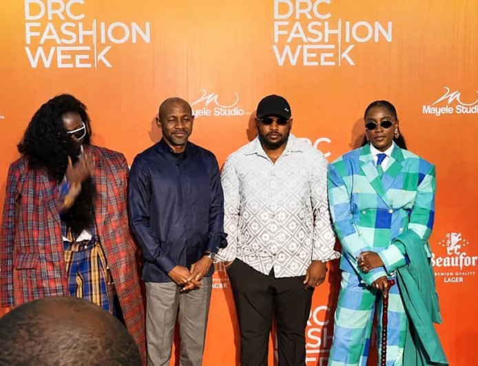 ​DRC Fashion Week à Kinshasa : Le ministre Muyaya célèbre l'union culturelle des deux Congo à travers la SAPE