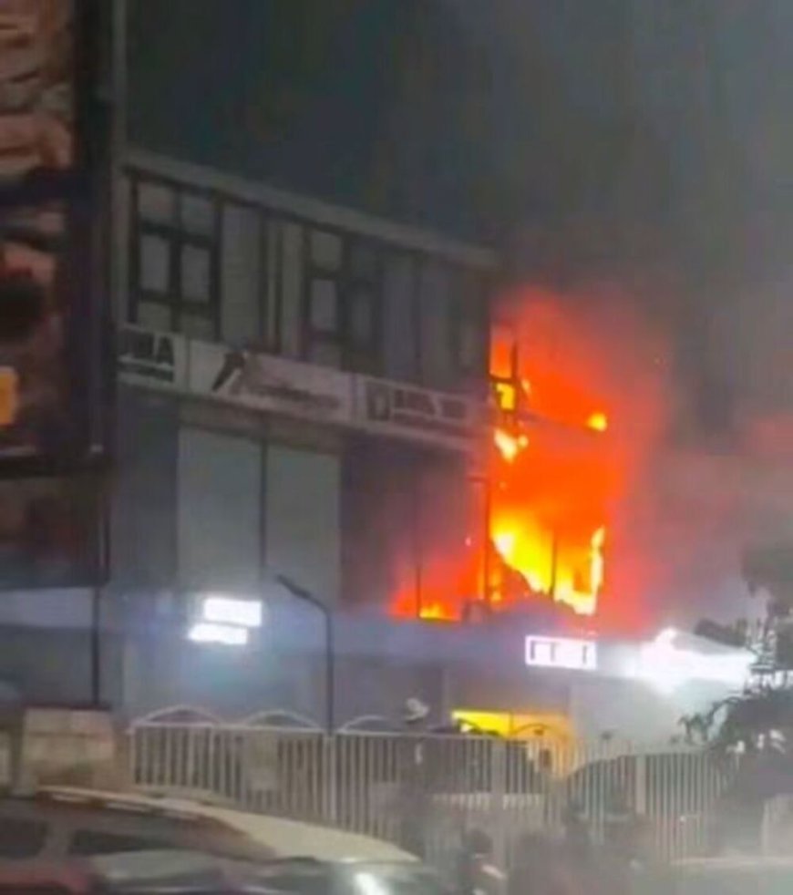 RDC : 12 morts dans l’incendie de la salle de fêtes Panacée, le Gouvernement ordonne un contrôle national des lieux publics