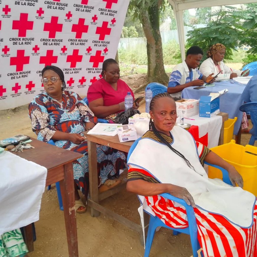 Riposte contre Ebola à Kisangani : la Croix-Rouge immunise ses volontaires en première ligne
