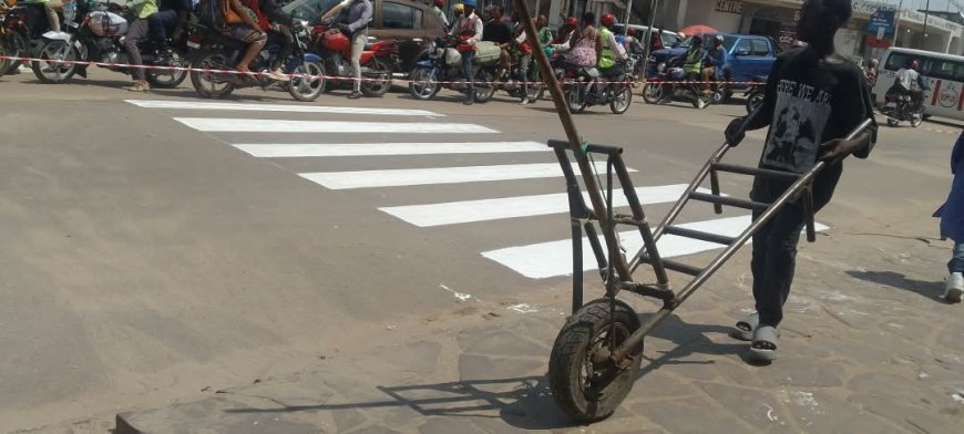 Kisangani : la CNPR attaque le fléau des accidents avec une nouvelle signalisation sur le boulevard du 30 Juin