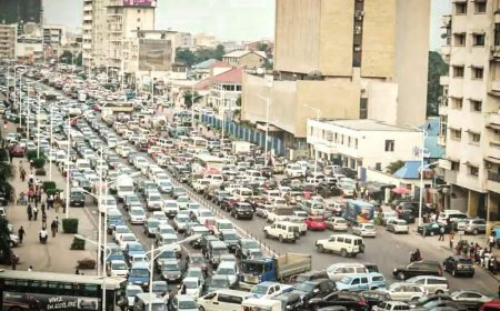 Kinshasa : les chauffeurs de transports en commun et de VTC menacent de paralyser la capitale les 19 et 20 octobre