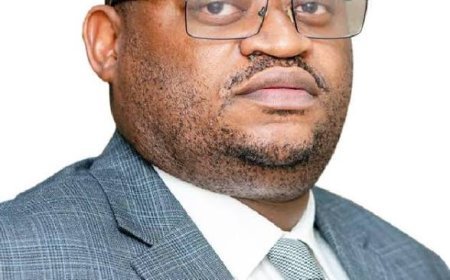 RDC : Doudou Fwamba clôture le stage d’immersion « Mbote » au profit de 500 étudiants à Kinshasa